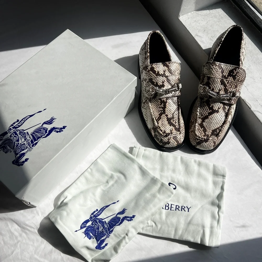 BNIB Burberry Men’s Loafers White Barbed Snakeskin Size 45 US 12 Floor Model - Picture 8 of 10